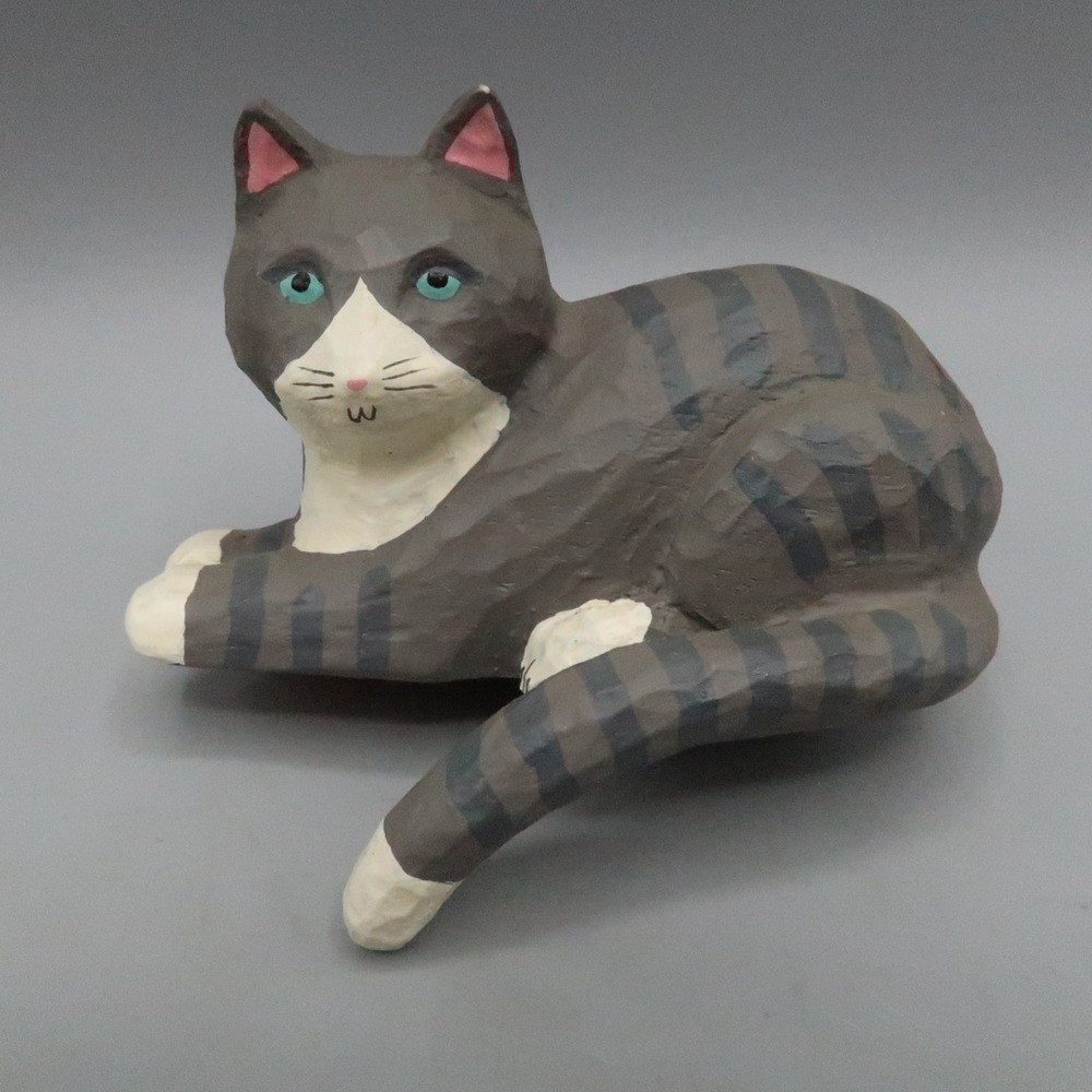 Vintage 1989 Hallmark Christine Foederer Resin Gray Striped Cat Shelf Sitter